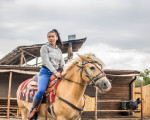 Приключение във въжен парк, конна езда и каране на АТВ в Добринище от Макароон