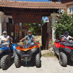 Подарете доза адреналин с „Каране на АТВ 450сс за 1 час“ в Добринище