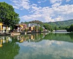 Насладете се на почивка сред природата с Нощувка за двама със закуска и разходка с водно колело в Waterside Spa Complex от Makaroon Насладете се на почивка сред природата с Нощувка за двама със закуска и разходка с водно колело в Waterside Spa Complex от Makaroon