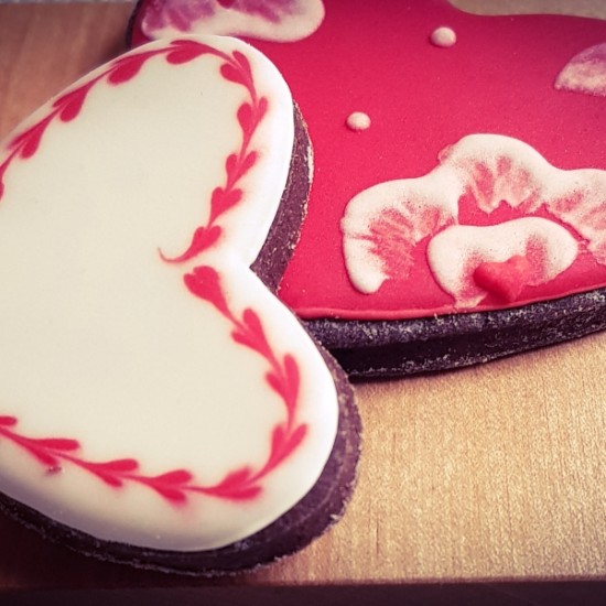 Кулинарен уоркшоп: Приготвяне и декориране на сладки за Св. Валентин | Makaroon.bg