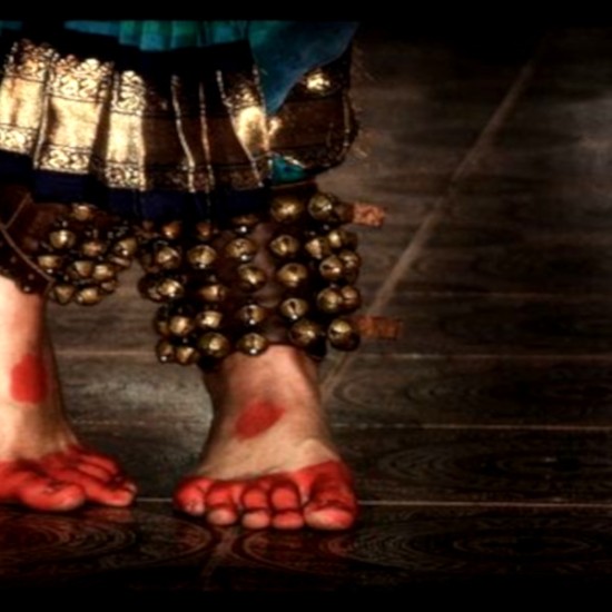 Урок по индийски танци | Makaroon.bg