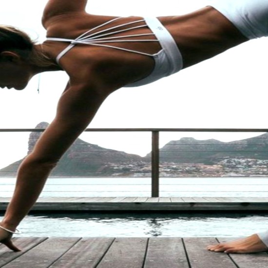 Йога сутрин и вечер | Makaroon.bg