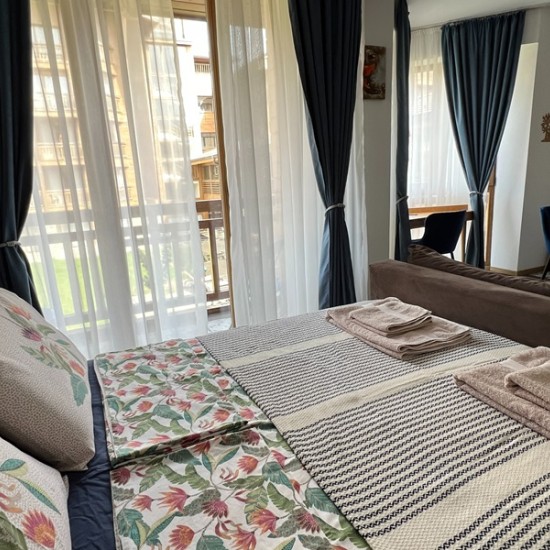 Нощувка за двама в Синьото студио в Пирин Голф Хотел & СПА от Макароон Нощувка за двама в Синьото студио в Пирин Голф Хотел & СПА от Макароон