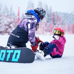 Ski or snowboard lesson + professional photo session for children up to 5 years old in Pamporovo Ski or snowboard lesson + professional photo session for children up to 5 years old in Pamporovo