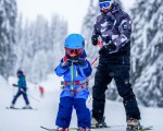 Снежни приключения и за най-малките „Урок по ски или сноуборд + професионална фотосесия за деца до 5 години“ oт Makaroon