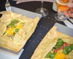 Тънки френски палачинки и прясно кафе с "Брънч за двама в Le Soleil Crepes and Coffee" от Makaroon