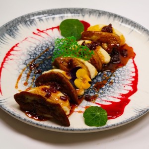 Кулинарно съвършенство с Вечеря за двама в ресторант Little Sofia 