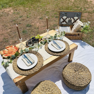 Романтика, мистика и хубава храна с "Пикник за двама край Белоградчик"