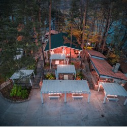 Overnight stay for two in the Paradise Bay complex in the village of Golyama Zhelyazna Overnight stay for two in the Paradise Bay complex in the village of Golyama Zhelyazna