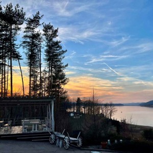 Нощувка за двама в комплекс Райски залив в с. Голяма Желязна