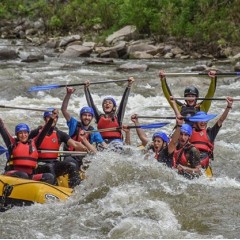 Рафтинг, каньонинг и въжен тролей на река Струма - приключение с тройна доза адреналин