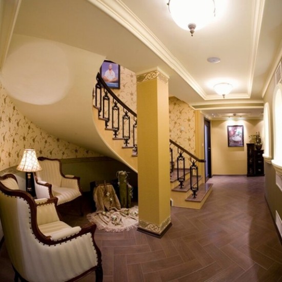 Цялостен спа релакс със сауна и класически масаж във Варна от Makaroon