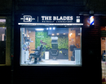 Sit like a man and take care of yourself with "Men's care package from Studio Blades" from Makaroon