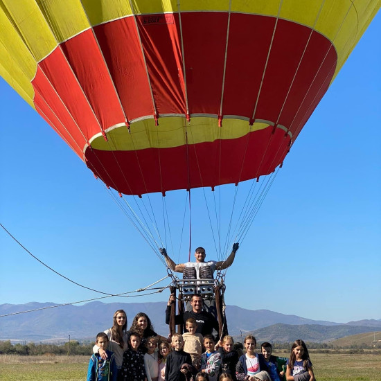 Свободен VIP полет с балон за двама с видеозасенемане край Правец от Макароон