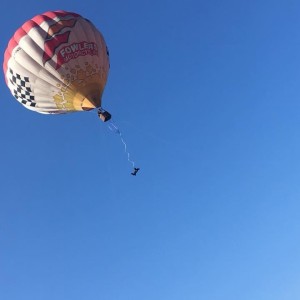 Панорамно издигане с балон край Правец с включено видеозаснемане