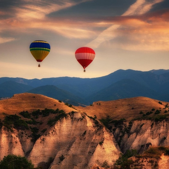 Панорамно издигане с балон край Правец с включено видеозаснемане от Макароон