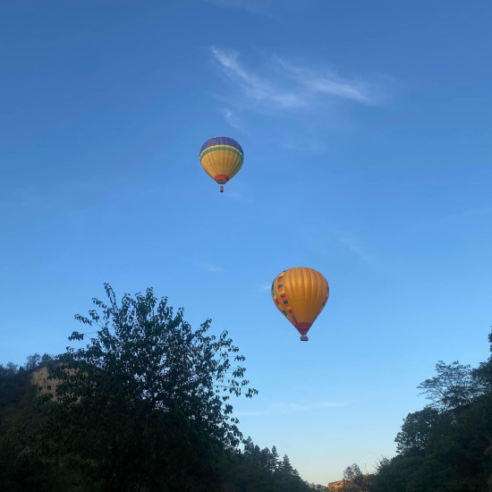With a feeling of freedom and inspiration - Free balloon flight near Pravets from Makaroon