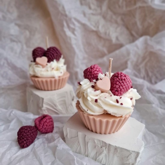 Креативност , творчество и топлина с "Арт работилничка за ароматна свещ в Пловдив" oт Makaroon