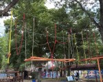 Щуро преживяване за деца с въжен тролей, пица и сладолед в Приключенски парк Юнак от Makaroon Щуро преживяване за деца с въжен тролей, пица и сладолед в Приключенски парк Юнак от Makaroon