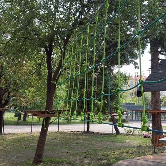 Щуро преживяване за деца с въжен тролей, пица и сладолед в Приключенски парк Юнак от Makaroon Щуро преживяване за деца с въжен тролей, пица и сладолед в Приключенски парк Юнак от Makaroon