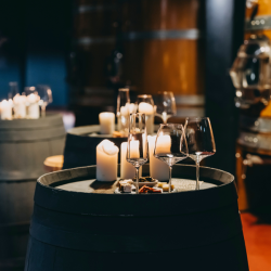 Опитайте виното, родено в пещерата, с Винен тур и дегустация на 6 вина за двама в изба Магура, с. Рабиша, област Видин Опитайте виното, родено в пещерата, с Винен тур и дегустация на 6 вина за двама в изба Магура, с. Рабиша, област Видин