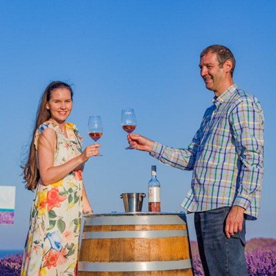 В света на лавандулата - една необикновена арома дегустация за двама от Makaroon