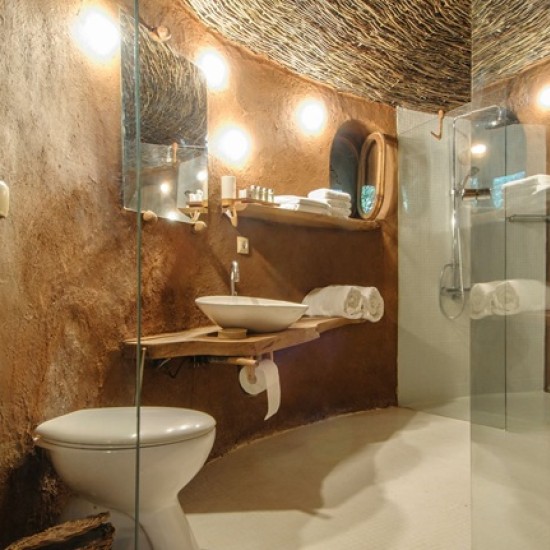 Организирайте перфектната почивка в един малък приказен Рай с 2 нощувки в Еко селище Омая от Makaroon