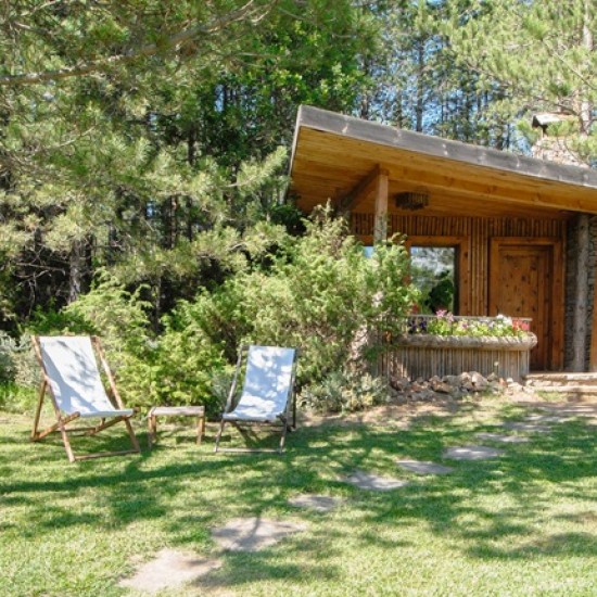 Организирайте перфектната почивка в един малък приказен Рай с 2 нощувки в Еко селище Омая от Makaroon