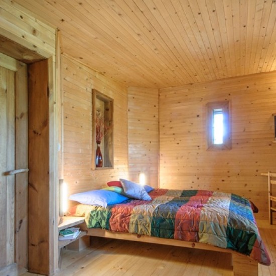 Организирайте перфектната почивка в един малък приказен Рай с 2 нощувки в Еко селище Омая от Makaroon