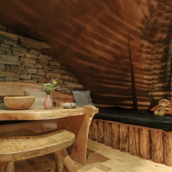 Организирайте перфектната почивка в един малък приказен Рай с 2 нощувки в Еко селище Омая от Makaroon