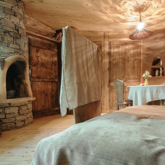 Организирайте перфектната почивка в един малък приказен Рай с 2 нощувки в Еко селище Омая от Makaroon