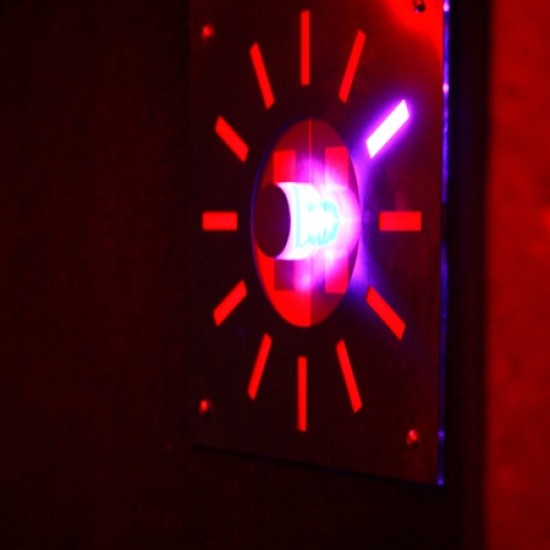 Потопете се в един свят на мистерии с Ескейп стая Тайната на Криптос от Makaroon