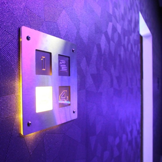 Потопете се в един свят на мистерии с Ескейп стая Тайната на Криптос от Makaroon