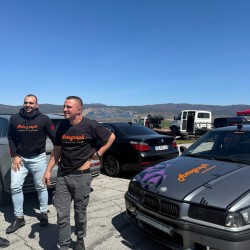 Adrenaline and spectacle: Stunts on two tires with a car for one person Adrenaline and spectacle: Stunts on two tires with a car for one person
