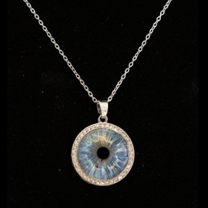 Подчертайте своята индивидуалност с Ирисово колие с Вашите очи край Бургас - медальон с 1 ирис Подчертайте своята индивидуалност с Ирисово колие с Вашите очи край Бургас - медальон с 1 ирис