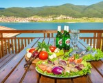 Отдайте се на пълноценен релакс с уикенд за двама в семейна вила на брега на яз. Доспат от Makaroon Отдайте се на пълноценен релакс с уикенд за двама в семейна вила на брега на яз. Доспат от Makaroon