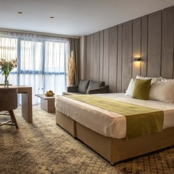 Една нощувка делник със закуска и вечеря за двама в Термален комплекс Медите Спа Резорт и Вили, гр. Сандански