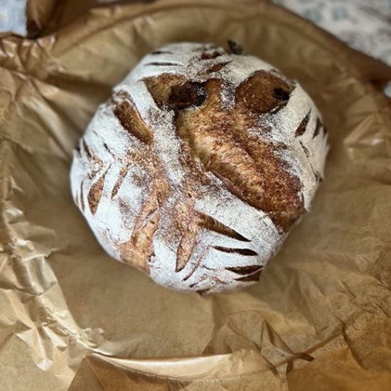 Споделено преживяване за двойки - Месетерапия за двама за по-дълбоко опознаване и близост с месене на хляб и практики от Makaroon