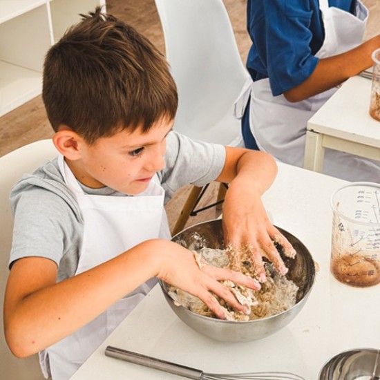 Игри, забавления и творчество с брашно с Месетерапия за деца от Makaroon