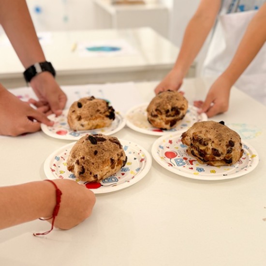 Игри, забавления и творчество с брашно с Месетерапия за деца от Makaroon