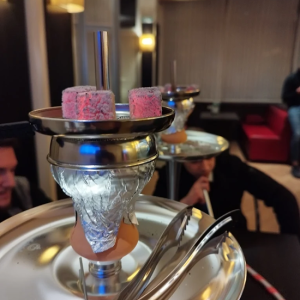 Наргиле изживяване за четирима + лимонада и вкусотийки в Наргиле бар Терасата Наргиле изживяване за четирима + лимонада и вкусотийки в Наргиле бар Терасата