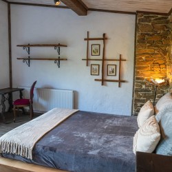 Coziness and romance with 2 nights for two in the Hambarat studio, guest house Our Place, Zornitsa village Coziness and romance with 2 nights for two in the Hambarat studio, guest house Our Place, Zornitsa village