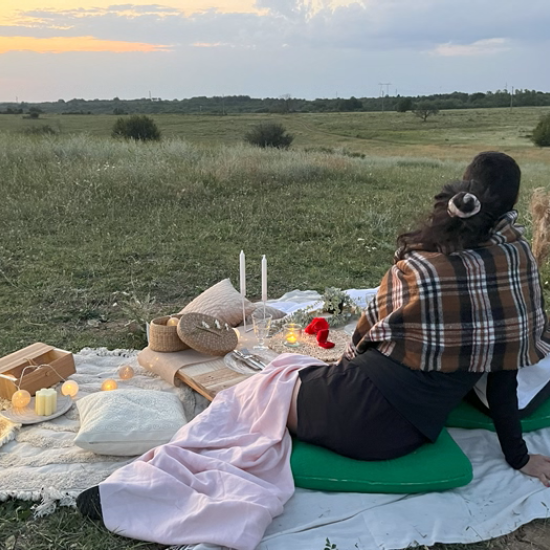 Прекарайте споделено време заедно с Пикник сред природата за двама около Търново или Габрово от Makaroon Прекарайте споделено време заедно с Пикник сред природата за двама около Търново или Габрово от Makaroon