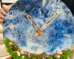 Създайте свое собствено парченце море с Работилница за изработка на морски часовник от епоксидна смола от Makaroon Създайте свое собствено парченце море с Работилница за изработка на морски часовник от епоксидна смола от Makaroon