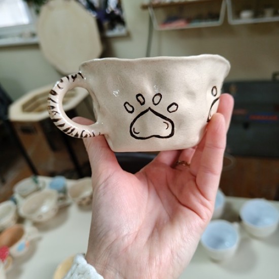 Уъркшоп за уникална чаша за капучино, чай или матча в Ателие по Керамика от Makaroon.bg