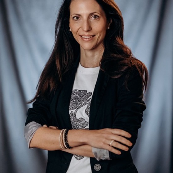 Разберете какво казва лицето Ви за Вас с Разчитане на лице във Варна от Makaroon