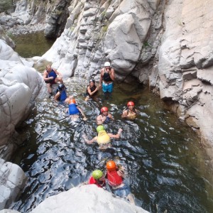 По пътя на водата: Каньонинг приключение по р. Влахи за един човек