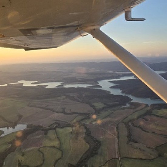 Вижте красотата на Шумен и околностите от високо с Урок по пилотиране на самолет от Makaroon