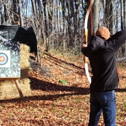 Горско приключение с барбекю и стрелба с лък край Ихтиман