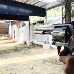 Стрелба с пистолет по избор Glock, Jericho 941 F или Beretta 92 в Хасково